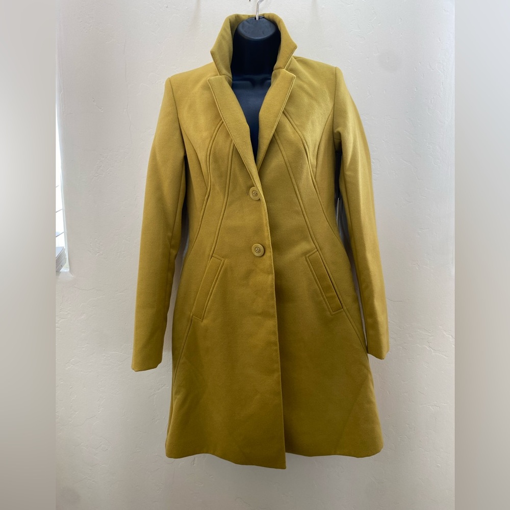 NWT Vertigo ParisSolid Notch Collar Size XS